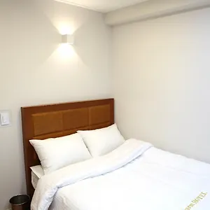 Hotel Charm Seoul